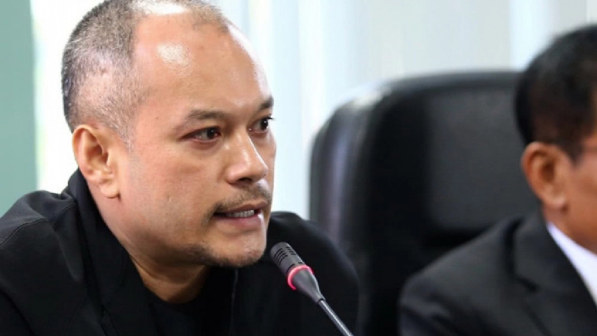 "ณัฐวุฒิ"แจ้งปอท.เอาผิดคนเผยแพร่-วิจารณ์คลิปตัดต่อ