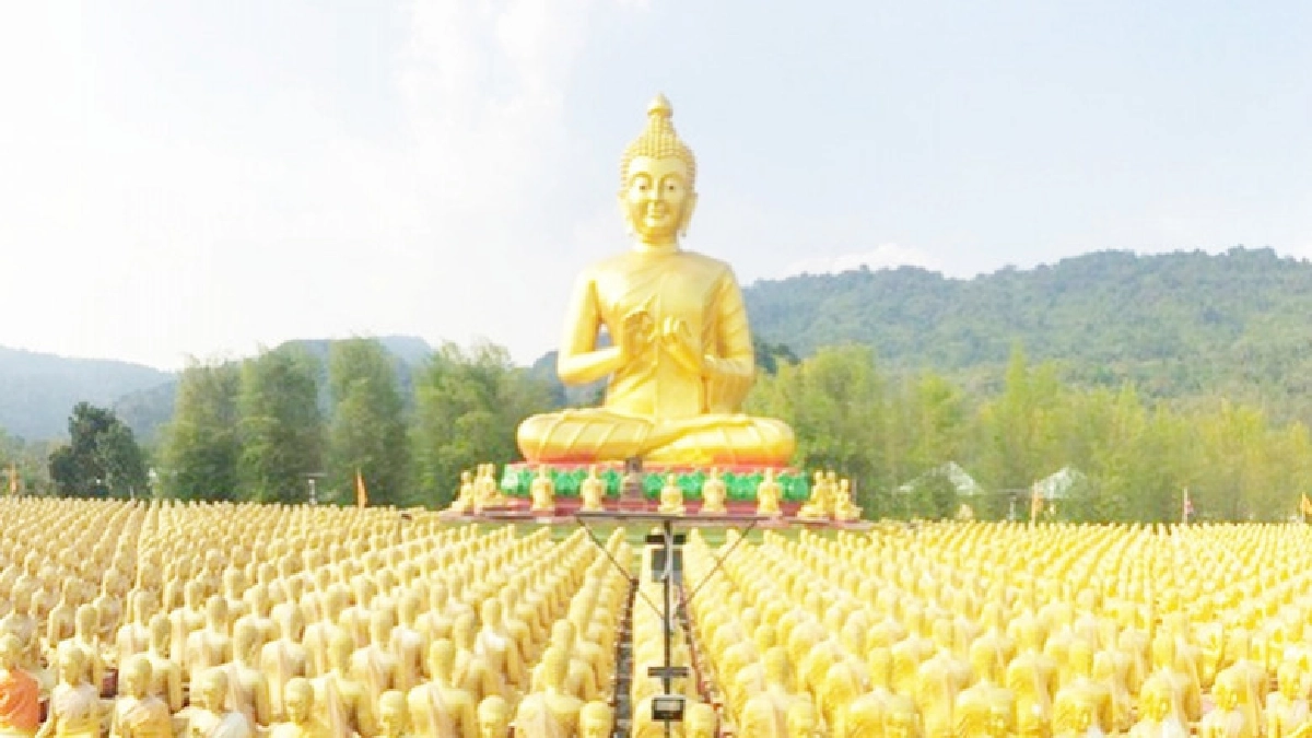 ร่วมเวียนเทียน ณ พุทธอุทยานมาฆาบูชาอนุสรณ์ ร่วมเวียนเทียน ณ พุทธอุทยานมาฆาบูชาอนุสรณ์