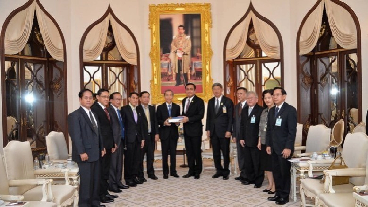 "ทูตสปป.ลาว"เข้าพบ"นายกฯ"พร้อมร่วมมือซึ่งกันและกัน "ทูตสปป.ลาว"เข้าพบ"นายกฯ"พร้อมร่วมมือซึ่งกันและกัน