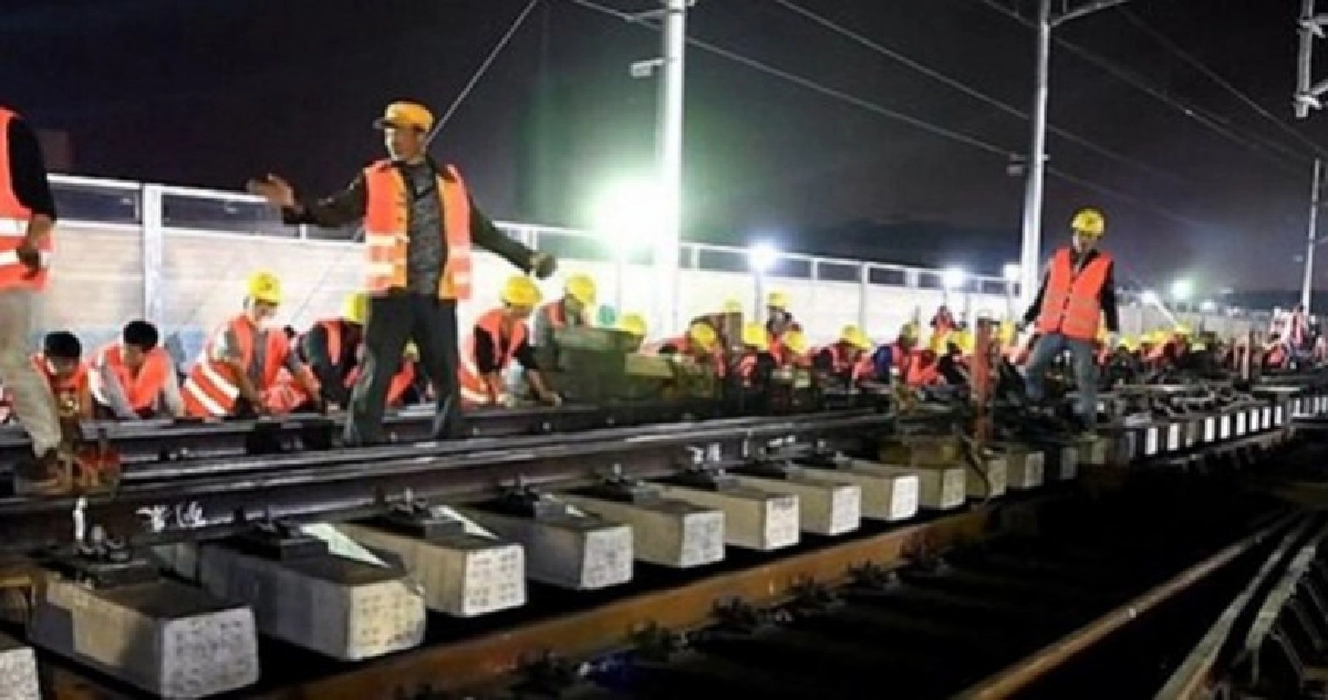 จีนสร้างเร็วกว่าสหรัฐฯ เป็น 100 เท่า !!