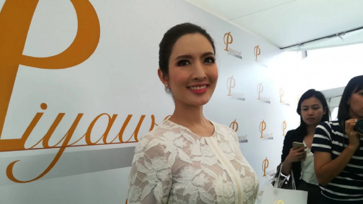 ‘แอฟ’โต้เดดไลน์หย่า ‘สงกรานต์’เม.ย.นี้ ‘แอฟ’โต้เดดไลน์หย่า ‘สงกรานต์’เม.ย.นี้