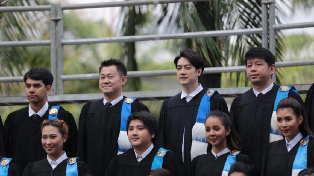 “ฟิล์ม รัฐภูมิ” เฮ!! จบโทแล้ว