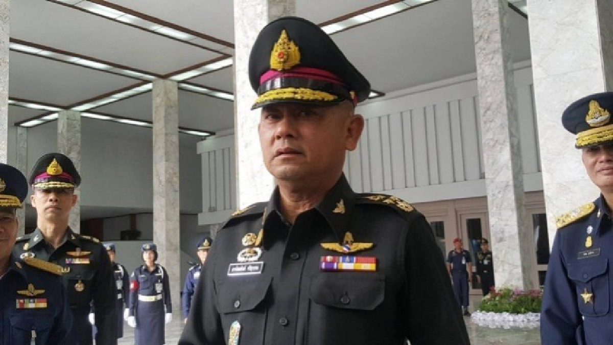 "ผบ.ทสส." เผยเหล่าทัพ พร้อมหนุนโครงการไทยนิยม "ผบ.ทสส." เผยเหล่าทัพ พร้อมหนุนโครงการไทยนิยม