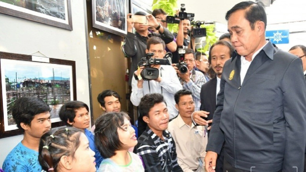 นายกฯ คุยแรงงาน ไทย-เมียนมา นายกฯ คุยแรงงาน ไทย-เมียนมา