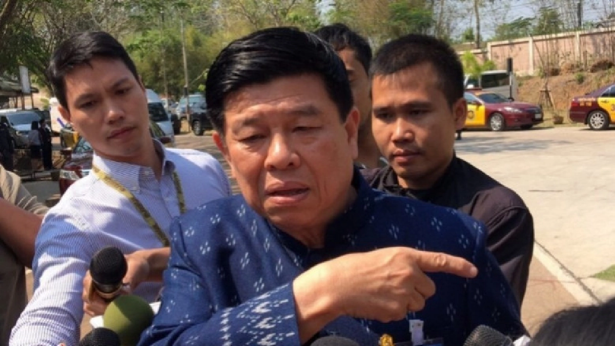 จ่อแจ้งความ"เมียเปรมชัย"ครอบครองงาช้างแอฟริกา จ่อแจ้งความ"เมียเปรมชัย"ครอบครองงาช้างแอฟริกา