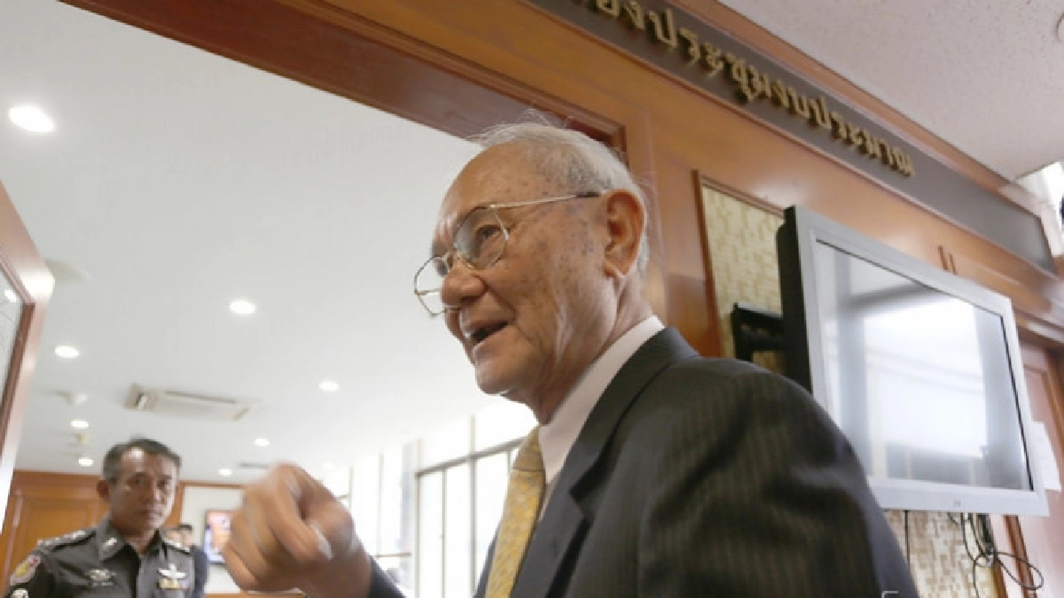  "มีชัย" เสนอส่งศาลรธน.ตีความ แยกสมัครสว. 2 ประเภท