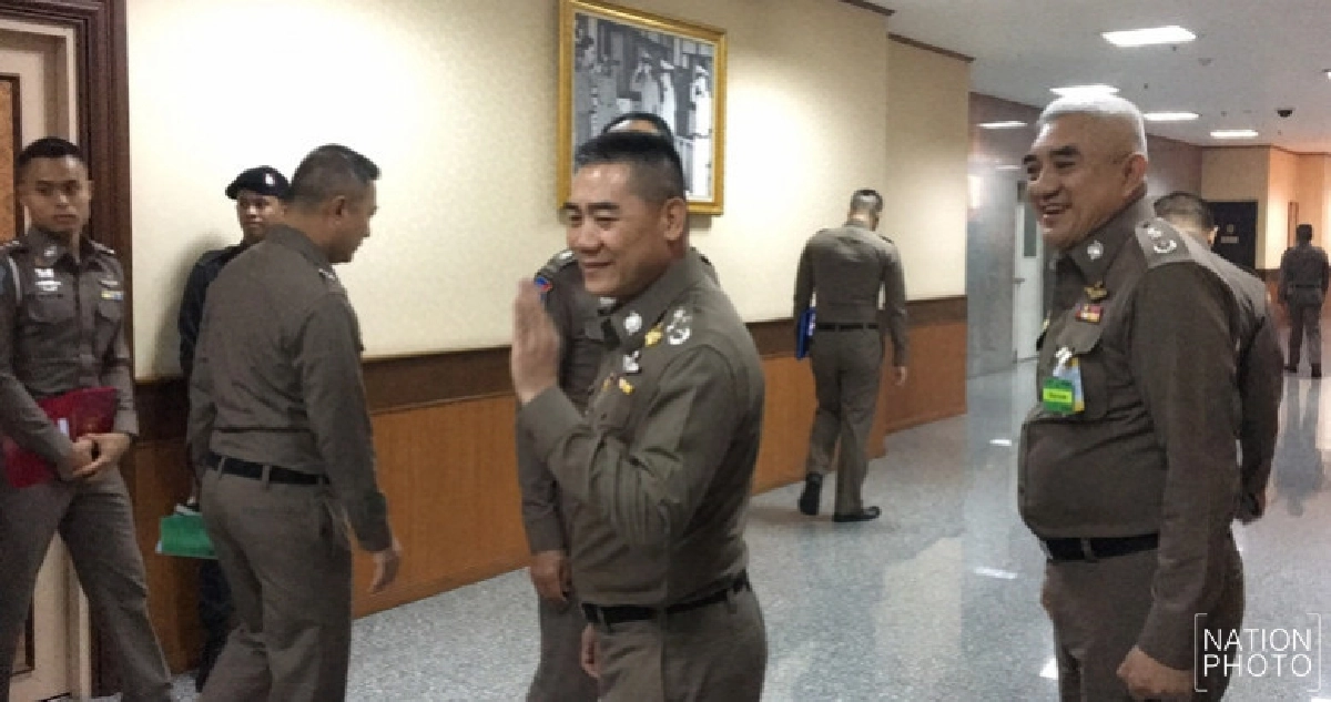 ‘จักรทิพย์’ แย้มฟัน ผบก.กาญจนบุรี ศุกร์นี้เจอกัน !! ‘จักรทิพย์’ แย้มฟัน ผบก.กาญจนบุรี ศุกร์นี้เจอกัน !!