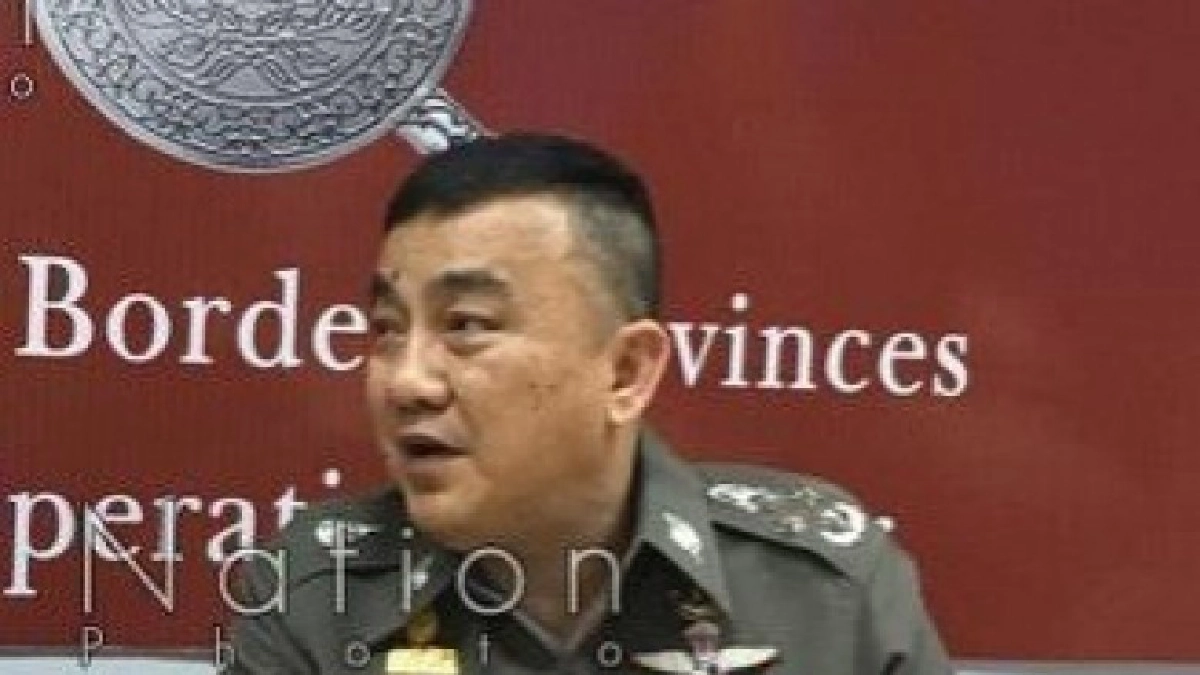 "ศรีวราห์"ขู่ฟ้องกลับขวบการติดแฮชแท็กไล่ "ศรีวราห์"ขู่ฟ้องกลับขวบการติดแฮชแท็กไล่
