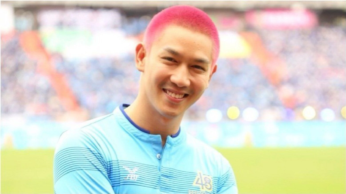 ‘เป๊ก’กราบแทบเท้าลูกค้า หลังแอดมินทำงามไส้ ‘เป๊ก’กราบแทบเท้าลูกค้า หลังแอดมินทำงามไส้