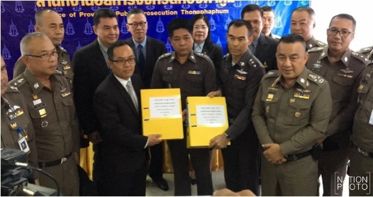 'ศรีวราห์'หอบสำนวนคดี'เปรมชัย'ให้อัยการ 'ศรีวราห์'หอบสำนวนคดี'เปรมชัย'ให้อัยการ