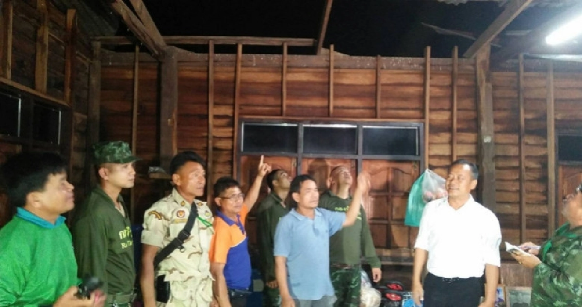 พายุถล่มหนองบัวลำภูเสียหายกว่า 100 หลังคาเรือน พายุถล่มหนองบัวลำภูเสียหายกว่า 100 หลังคาเรือน