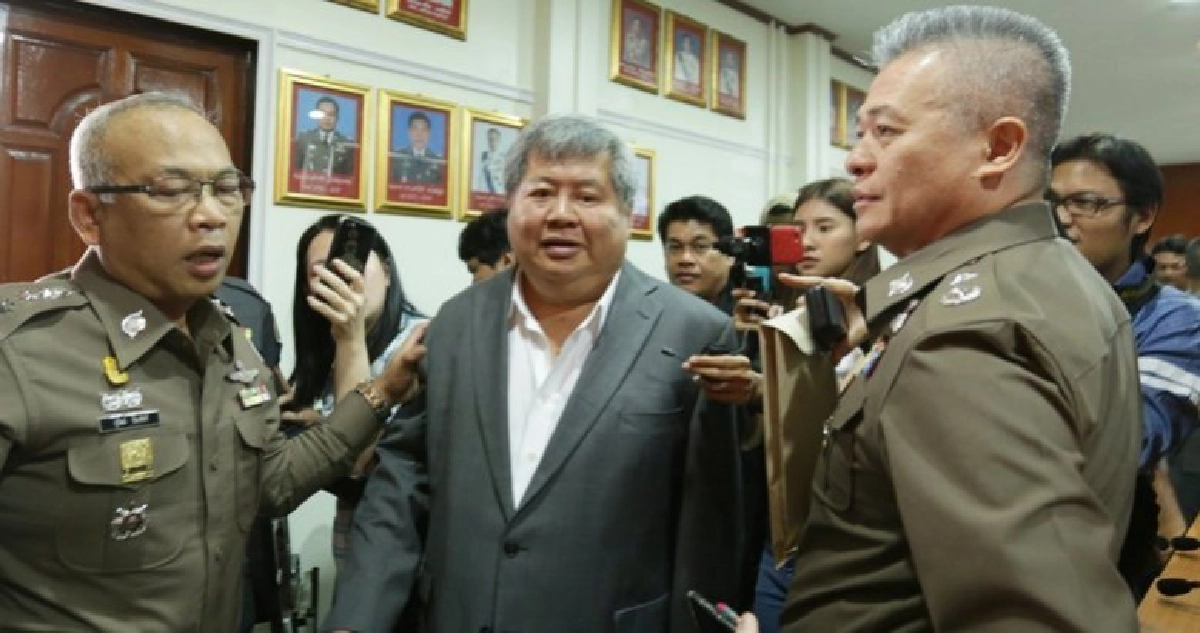 มาตามนัด“เปรมชัย”มา“ปทส.”รับทราบ3ข้อหา มาตามนัด“เปรมชัย”มา“ปทส.”รับทราบ3ข้อหา