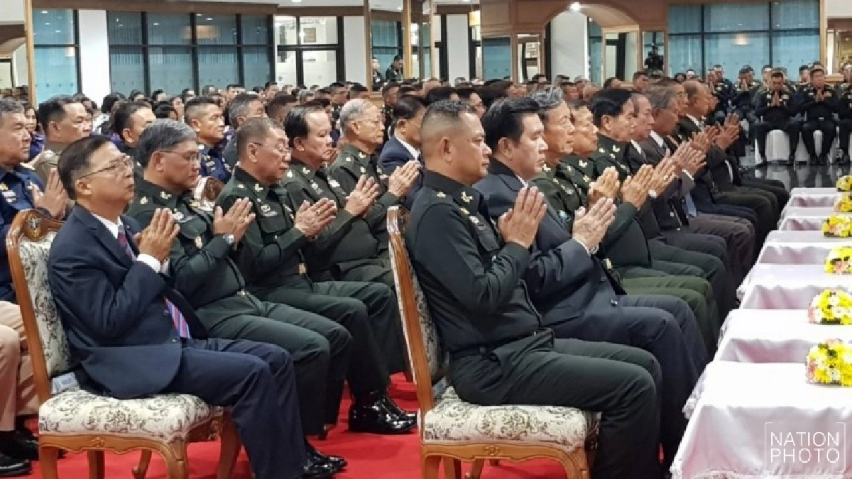 58 ปีวันกองทัพไทย อดีต ผบ.ทสส.ตบเท้าร่วมงานพรึบ