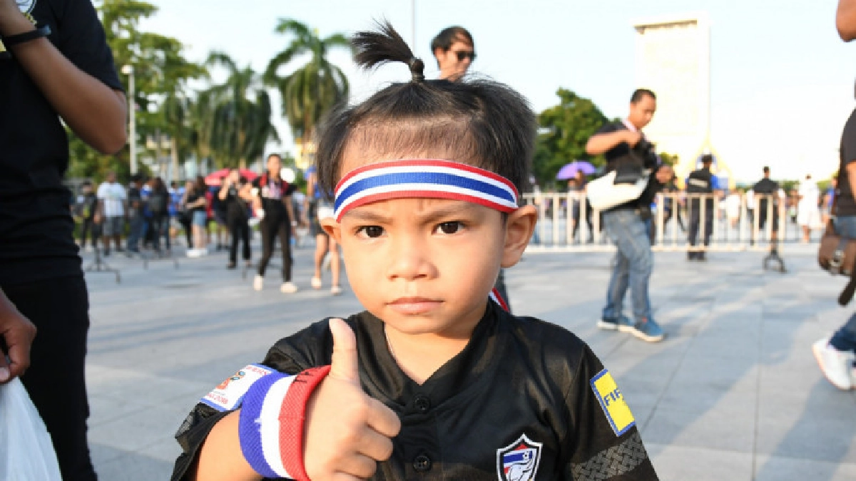 เด็กสูงไม่เกิน 100 ซ.ม. ดู “คิงส์คัพ” ฟรี เด็กสูงไม่เกิน 100 ซ.ม. ดู “คิงส์คัพ” ฟรี
