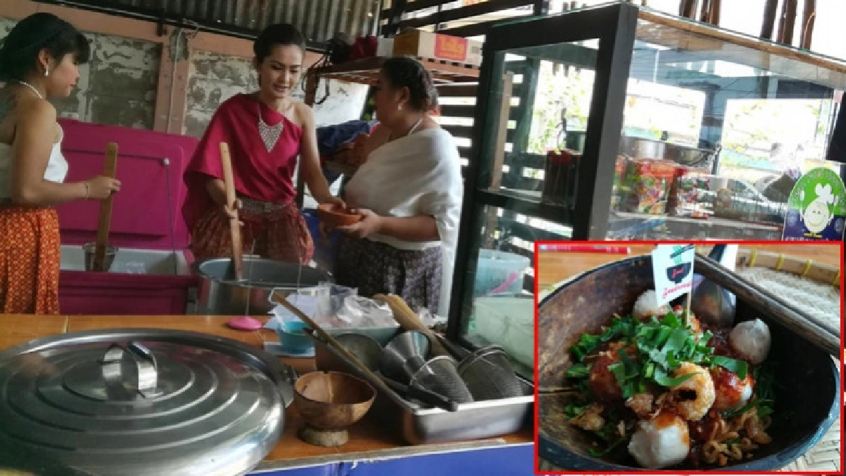 อิงกระแสออเจ้า !! แต่งชุดไทยขายก๋วยเตี๋ยว อิงกระแสออเจ้า !! แต่งชุดไทยขายก๋วยเตี๋ยว