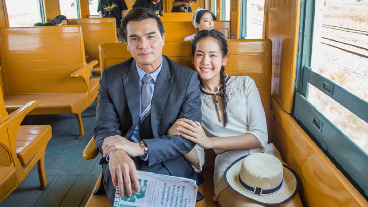 เปิดฉาก “สกาวเดือน” สุดชุลมุน เปิดฉาก “สกาวเดือน” สุดชุลมุน