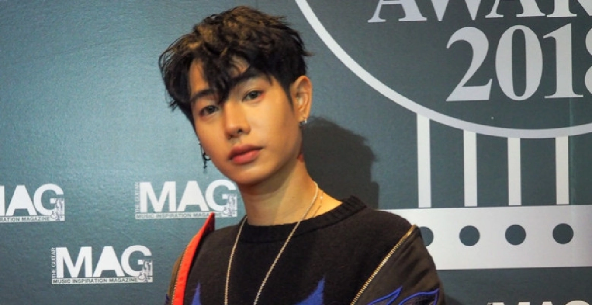 'เป๊ก' ติดพายุหิมะที่รุนแรงที่สุดที่ญี่ปุ่น 'เป๊ก' ติดพายุหิมะที่รุนแรงที่สุดที่ญี่ปุ่น