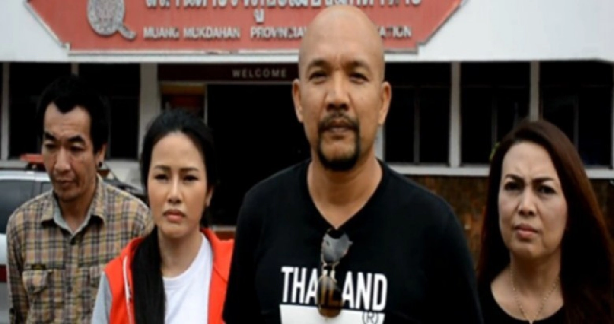 'ลูกชายเรือนแก้ว'ปัดรู้เห็นคดียักยอกทรัพย์ของแม่ 'ลูกชายเรือนแก้ว'ปัดรู้เห็นคดียักยอกทรัพย์ของแม่