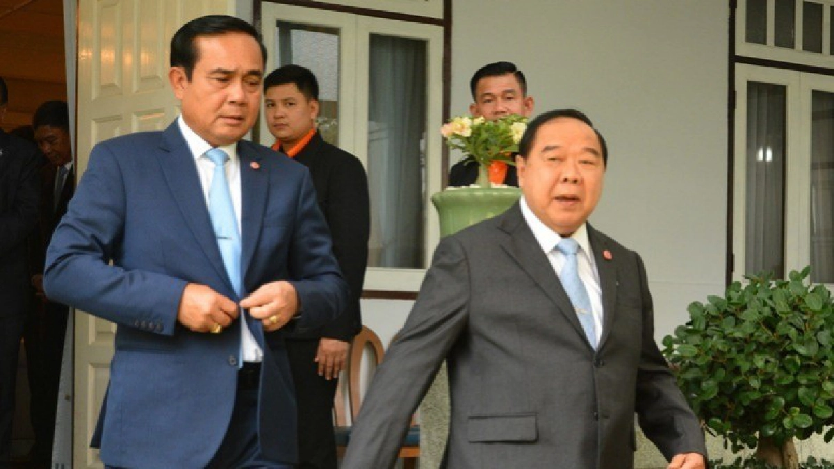 "บิ๊กป้อม" นำครม. อวยพรวันเกิด "บิ๊กตู่" กลางที่ประชุมครม. "บิ๊กป้อม" นำครม. อวยพรวันเกิด "บิ๊กตู่" กลางที่ประชุมครม.