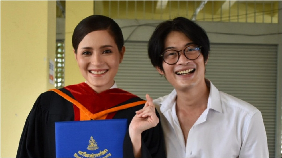 'ณฉัตร' ปลื้มสุดๆ เรียนจบ ป.ตรีแล้ว 'ณฉัตร' ปลื้มสุดๆ เรียนจบ ป.ตรีแล้ว