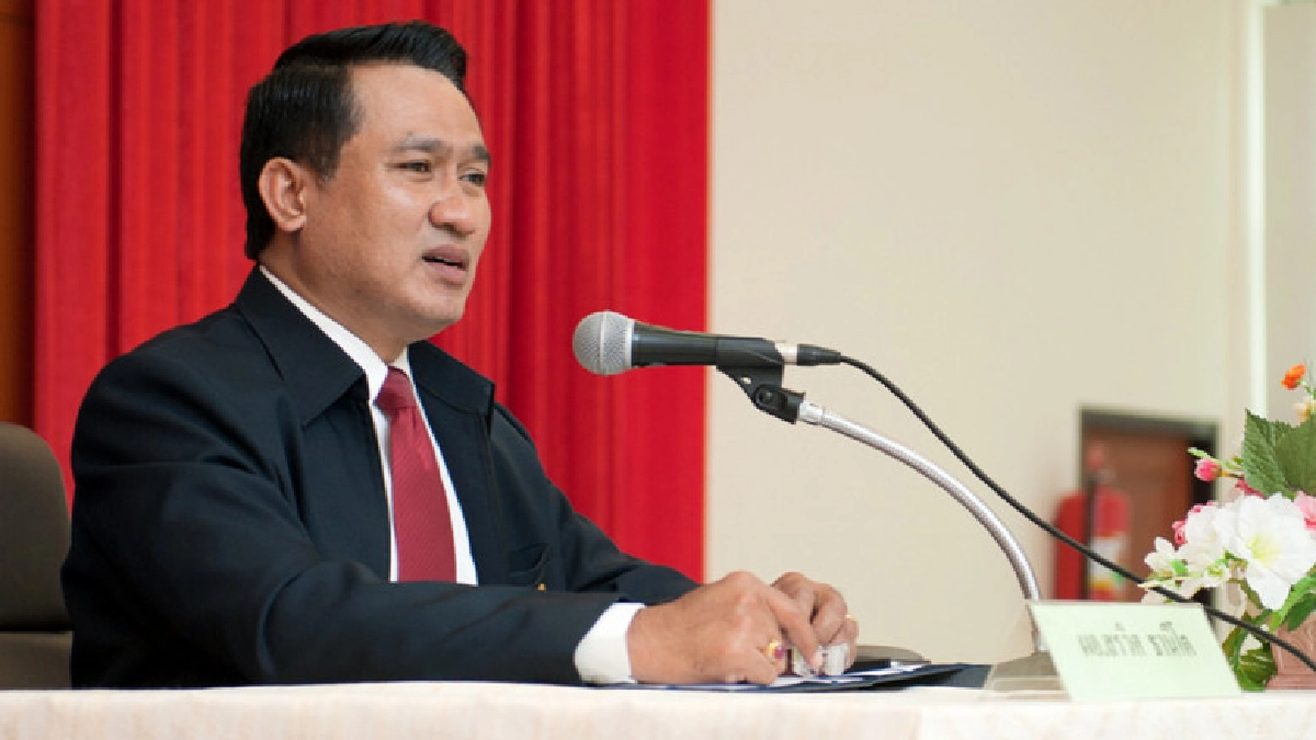 "ลักษณ์"สั่งเร่งเคลียร์ปมวัคซีนพิษสุนัขบ้าปลอม "ลักษณ์"สั่งเร่งเคลียร์ปมวัคซีนพิษสุนัขบ้าปลอม