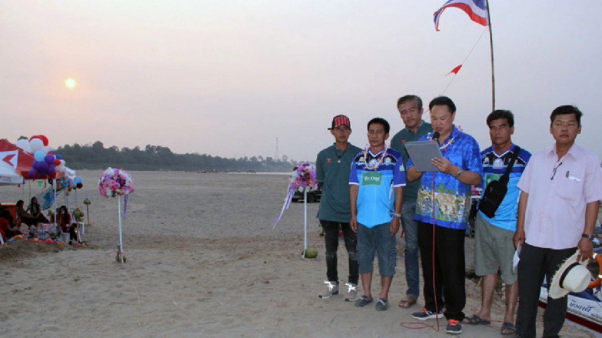เปิดหาดสุขสำราญบึงกาฬ–ปากซันเล่นน้ำคลายร้อนต้อนรับสงกรานต์ เปิดหาดสุขสำราญบึงกาฬ–ปากซันเล่นน้ำคลายร้อนต้อนรับสงกรานต์