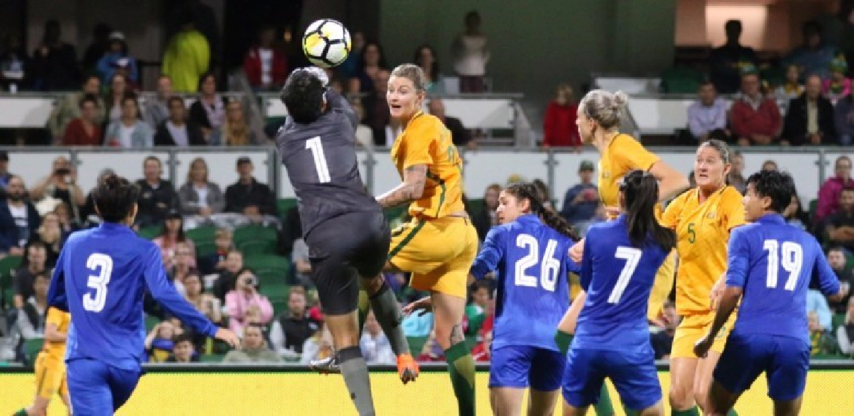แข้งสาวไทยพ่ายออสเตรเลียยับ 0-5 แข้งสาวไทยพ่ายออสเตรเลียยับ 0-5