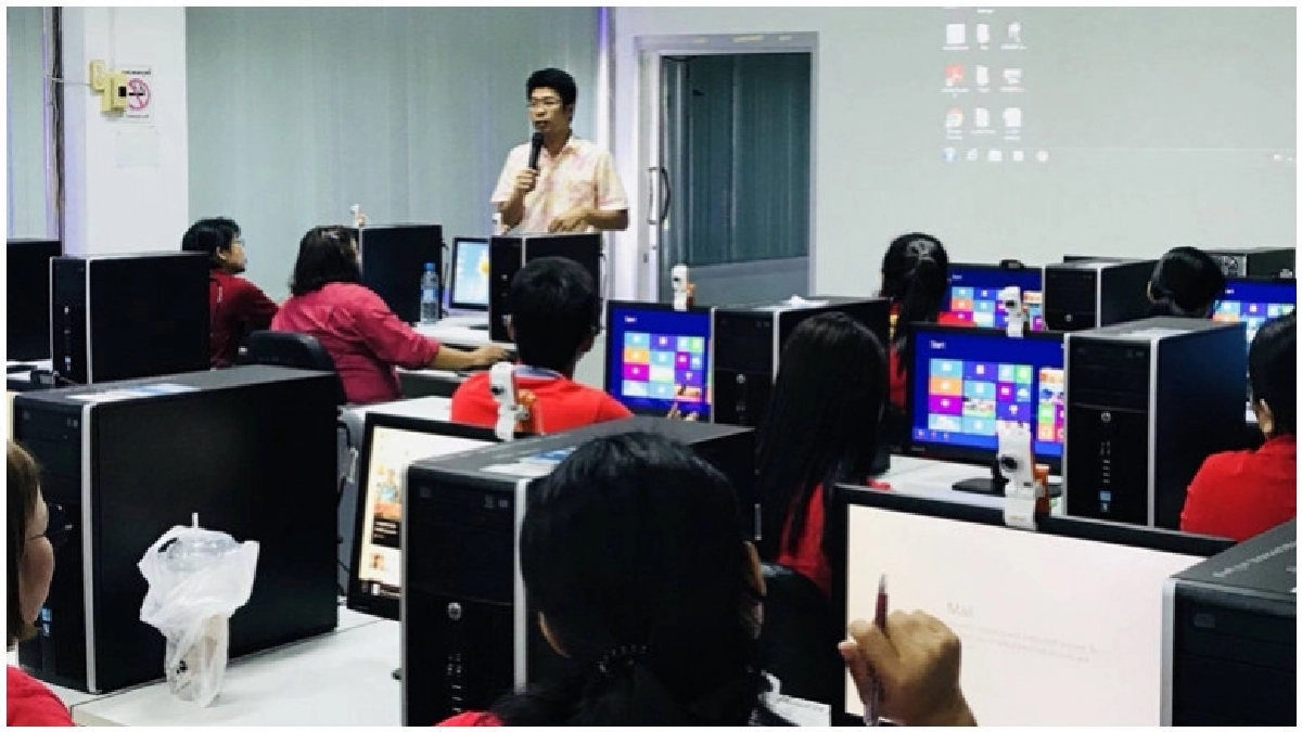 เทรนครูฝึก ต่อยอด สปก. สร้างโมบายแอพ