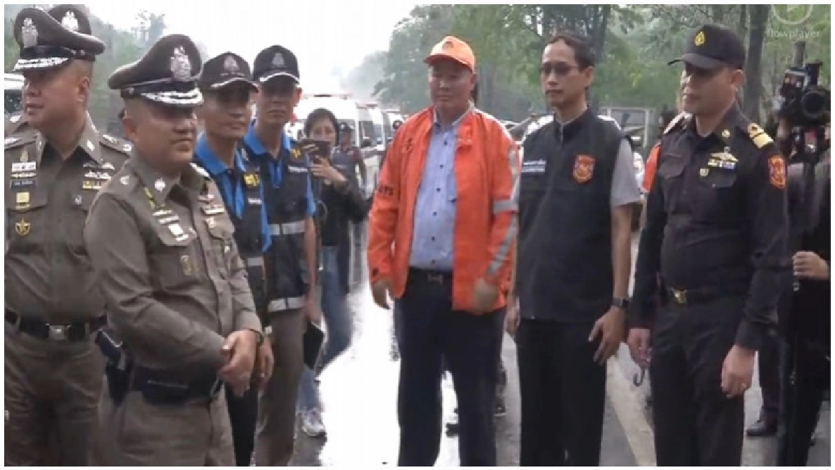 "ศรีวราห์"ตรวจทัวร์มรณะพบกระปุกเกียร์แตก( คลิป) "ศรีวราห์"ตรวจทัวร์มรณะพบกระปุกเกียร์แตก( คลิป)