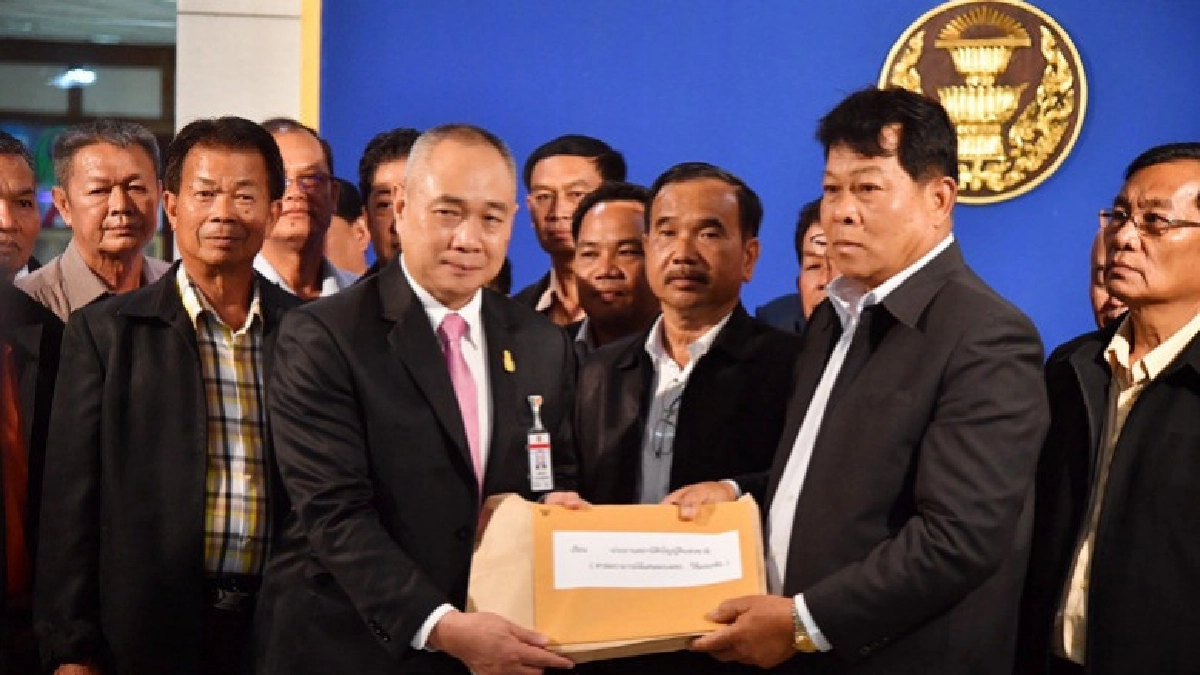 องค์กรชาวไร่อ้อย ค้านร่าง กม.อ้อย-น้ำตาล
