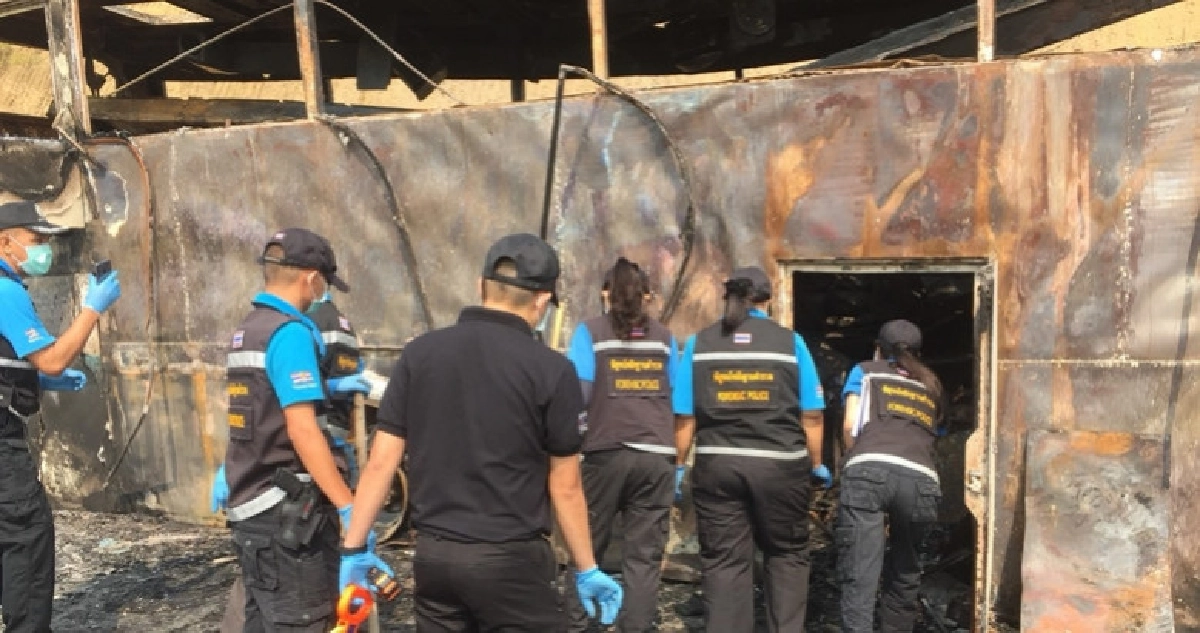 รุดตรวจสอบไฟไหม้ย่างสดแรงงานเมียนมา 21 ศพ รุดตรวจสอบไฟไหม้ย่างสดแรงงานเมียนมา 21 ศพ