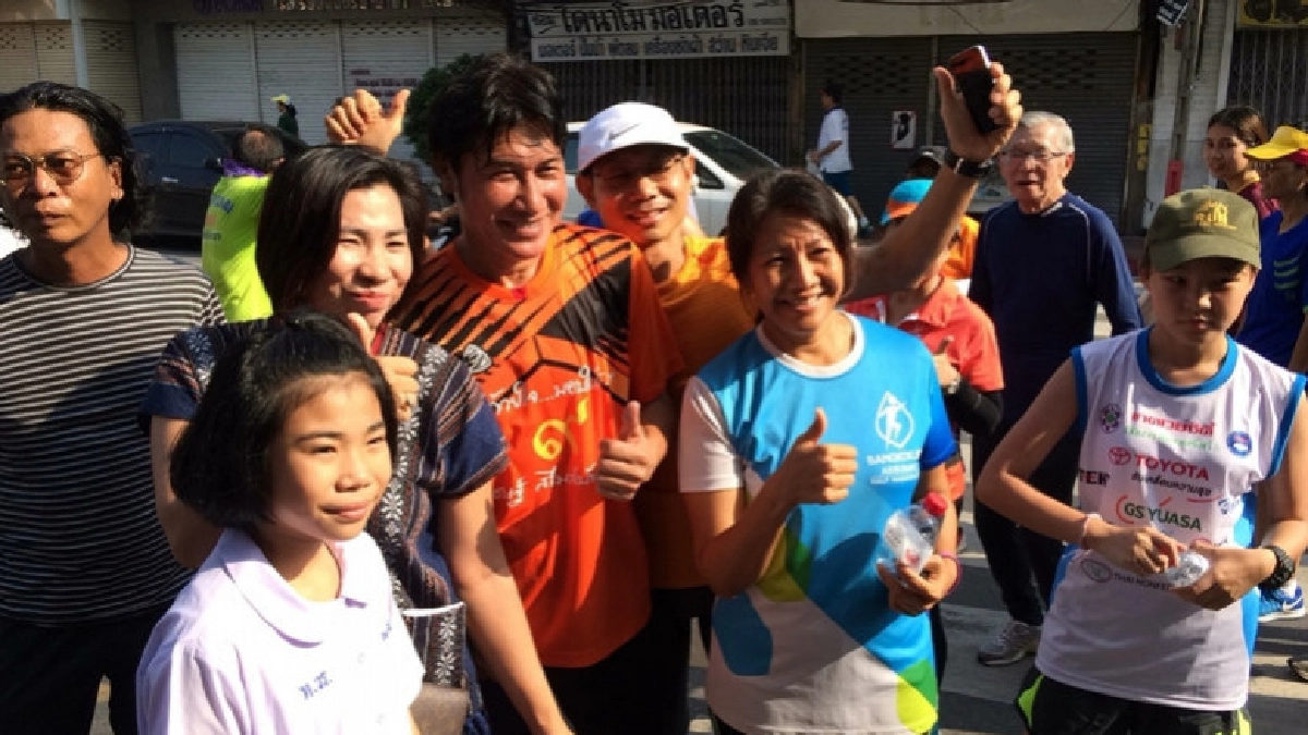 'เชษฐ์' นำทัพชาวศรีราชาเดินวิ่งการกุศล