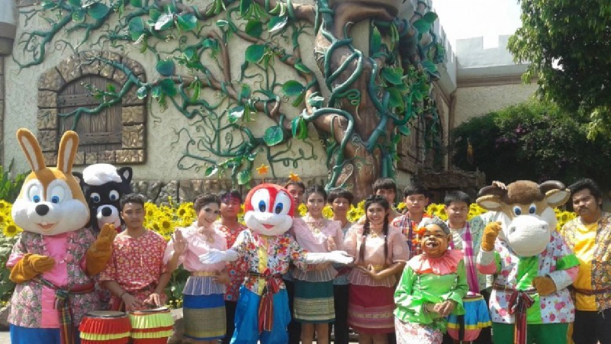 ดรีมเวิลด์ต้อนรับวันสงกรานต์ ผู้สูงอายุผ่านประตูฟรี ดรีมเวิลด์ต้อนรับวันสงกรานต์ ผู้สูงอายุผ่านประตูฟรี