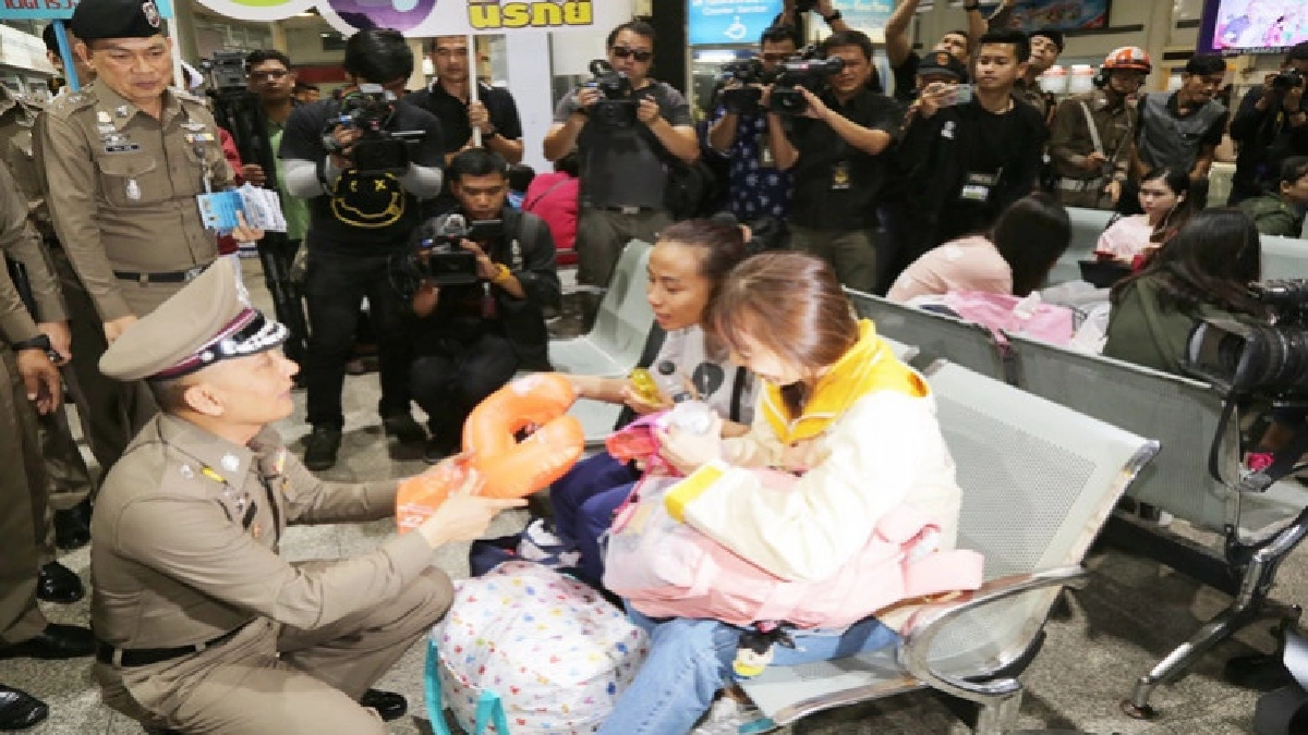 "ตรวจสุขภาพโชเฟอร์-เช็ครถ"ก่อนเที่ยวสงกรานต์ "ตรวจสุขภาพโชเฟอร์-เช็ครถ"ก่อนเที่ยวสงกรานต์