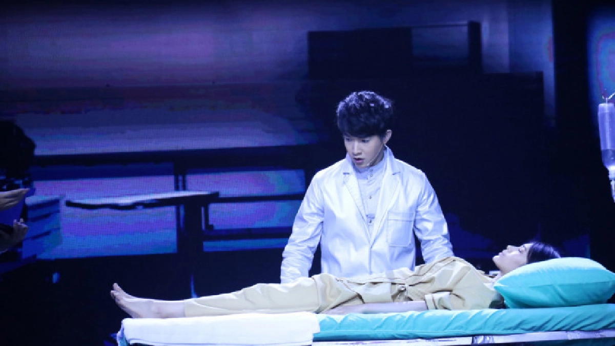 แฟนคลับลุ้นชมโชว์ของ 'ริท' ใน 'The Show'