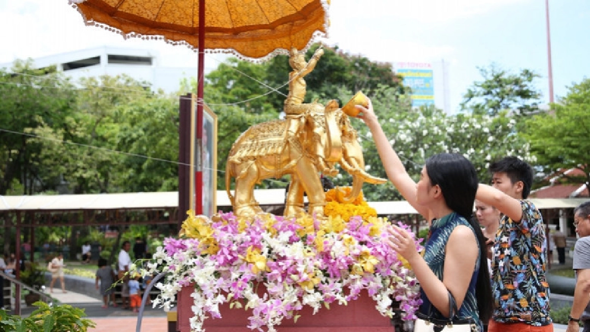 สงกรานต์นี้ สถานที่ไหนน่าไปบ้าง สงกรานต์นี้ สถานที่ไหนน่าไปบ้าง