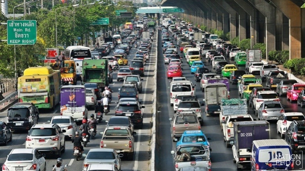 คสช.เข้ม "ระบายจราจรไป-กลับ"สงกรานต์" 