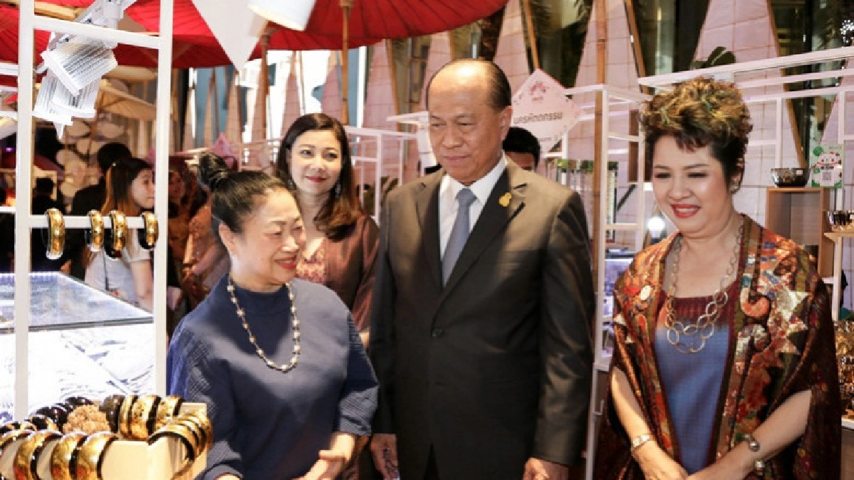 เซเลบร่วมเปิดตัว "สุขสยาม"