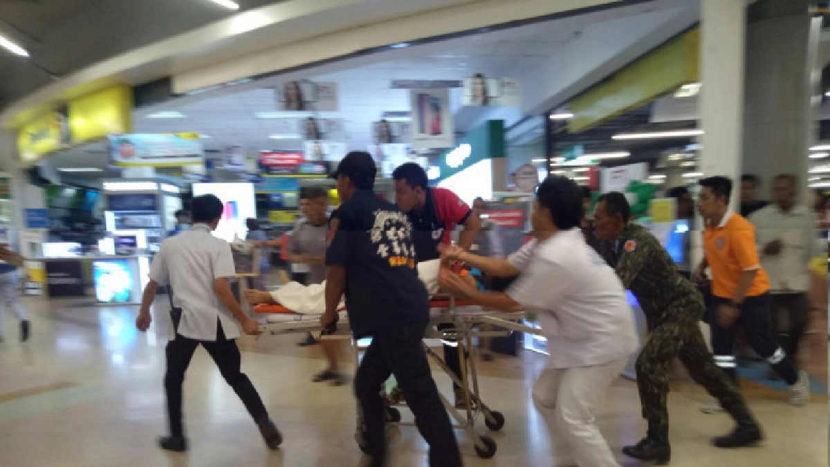 จี้แทงชิงทรัพย์ในห้องน้ำคนพิการ ห้างดัง เสียชีวิต จี้แทงชิงทรัพย์ในห้องน้ำคนพิการ ห้างดัง เสียชีวิต