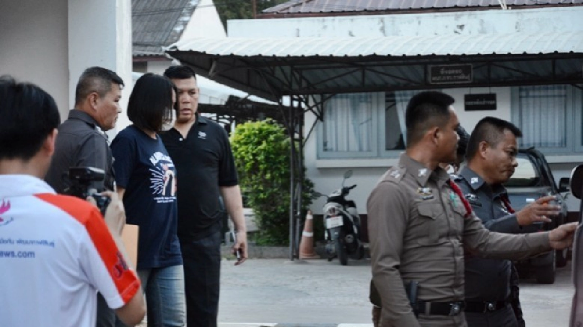 รวบแล้ว นศ.สาวมหา'ลัยดัง เปลือยกายกลางสะพานเทพสุดา