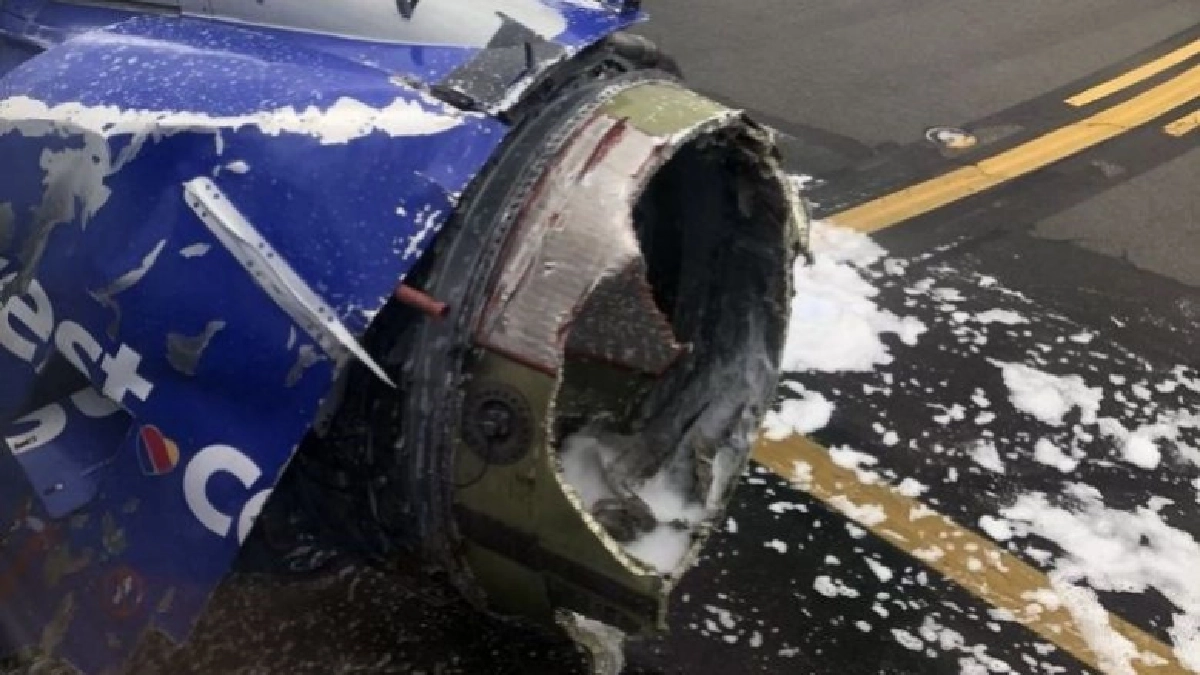 ตาย 1 เครื่องยนต์"เซาต์เวสต์"ระเบิดกลางอากาศ 