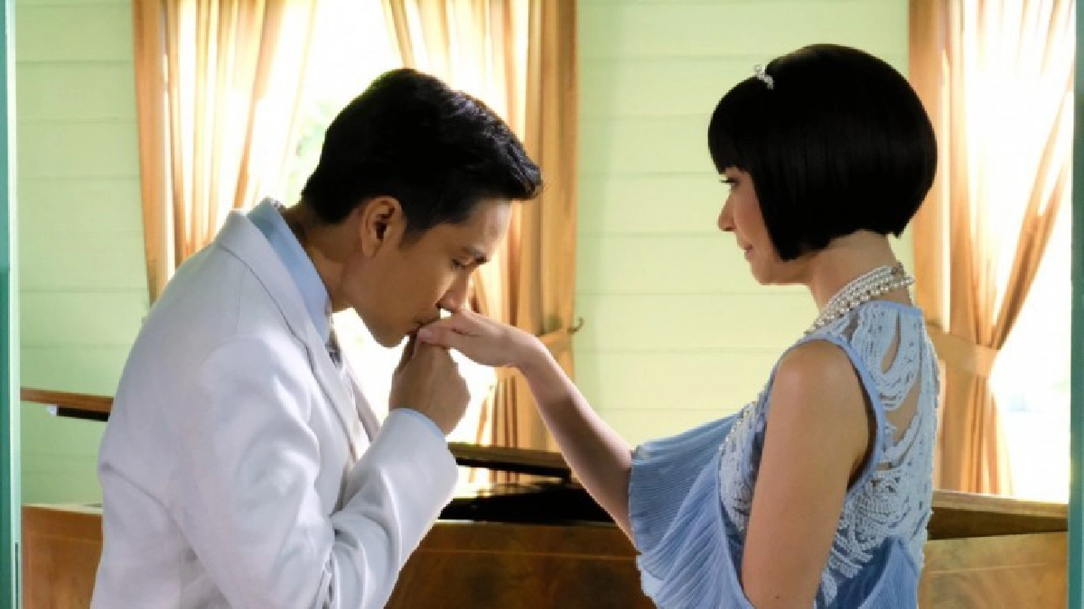 'เอมี่' เขินจูจุ๊บ 'กัปตัน'