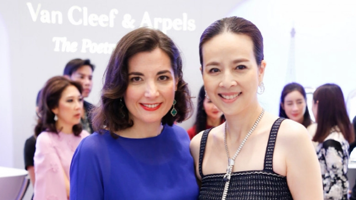 ตื่นตาอัญมณีบอกเวลา