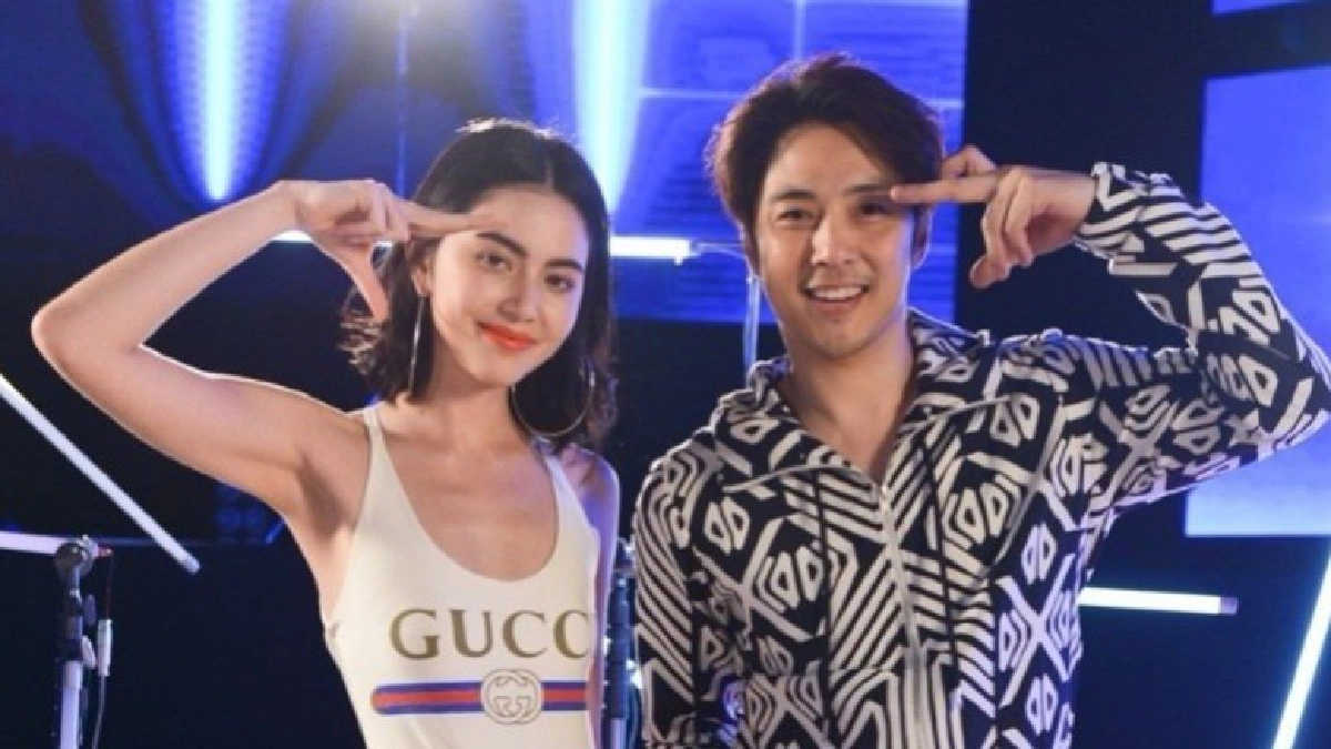 'หนึ่ง' ควง 'ใหม่' โชว์ความน่ารัก 'หนึ่ง' ควง 'ใหม่' โชว์ความน่ารัก