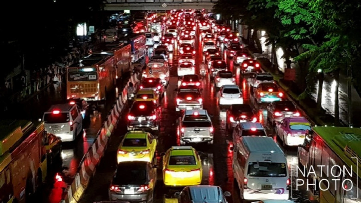 ตรงคอนเซ็ป !! ชาวกทม."ฝนตก-น้ำท่วม-รถติด" ตรงคอนเซ็ป !! ชาวกทม."ฝนตก-น้ำท่วม-รถติด"