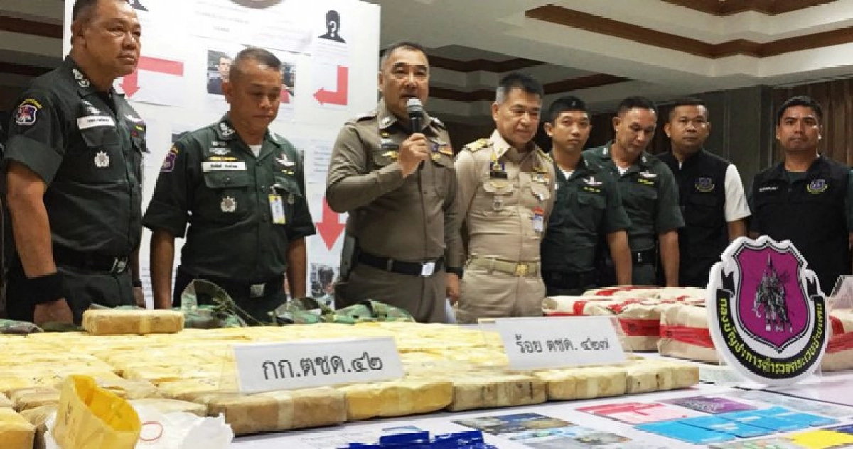 รวบแก๊งค้ายาบ้าพร้อมของกลางกว่าล้านเม็ด รวบแก๊งค้ายาบ้าพร้อมของกลางกว่าล้านเม็ด
