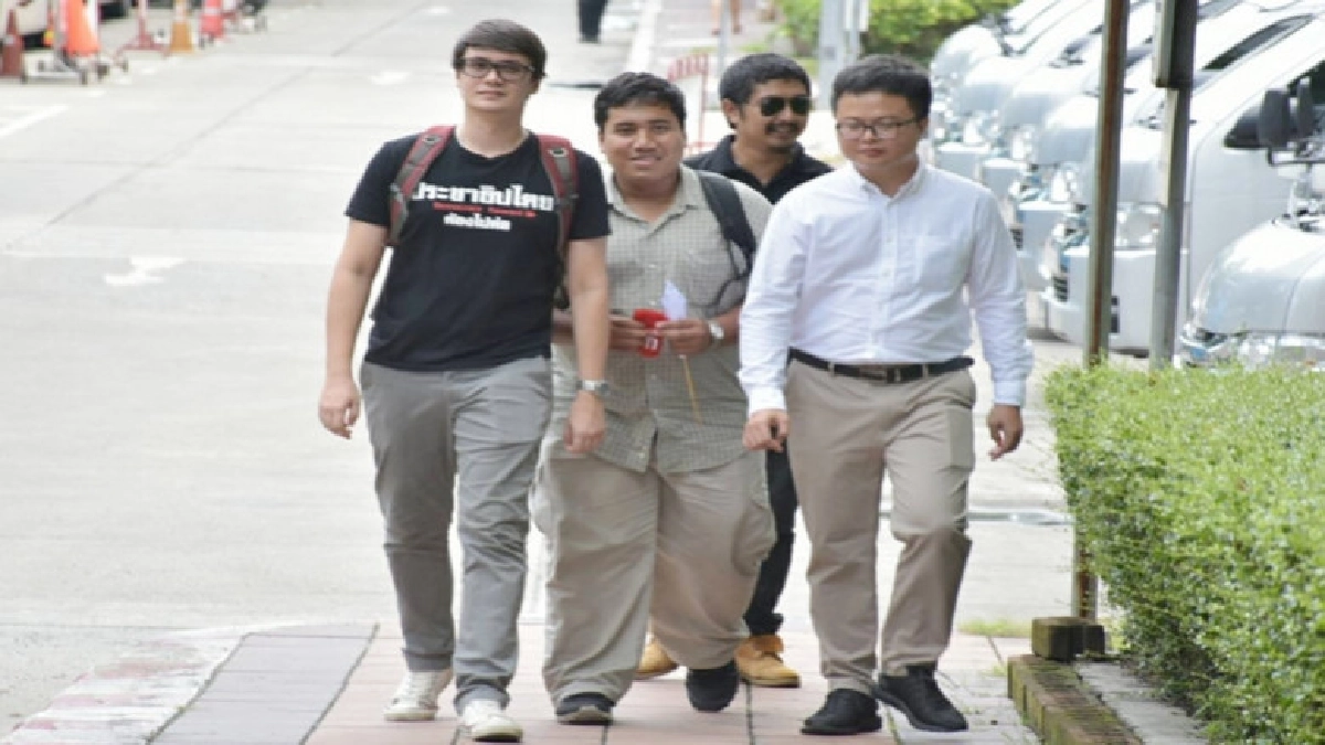"จ่านิว-โรม-ทนายอานนท์-ปกรณ์"รอดฝากขังคดีชุมนุม