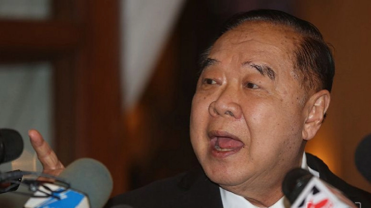"บิ๊กป้อม" ระบุ "ร.ท." เมาวิวาท ตชด.ต้องว่าตามกฎหมาย "บิ๊กป้อม" ระบุ "ร.ท." เมาวิวาท ตชด.ต้องว่าตามกฎหมาย