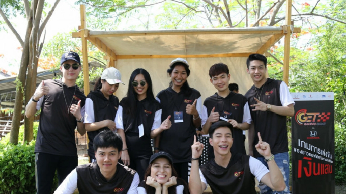 ยกก๊วนดีเจ. 'แบม-โก้-ต้น-ภีม-เอ็มม่า'  พาชาวออฟฟิศ พิชิตเงิน
