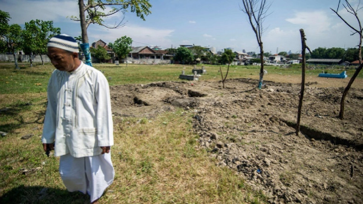  ชุมชนรังเกียจไม่ยอมให้ฝังศพมือระเบิดฆ่าตัวตาย